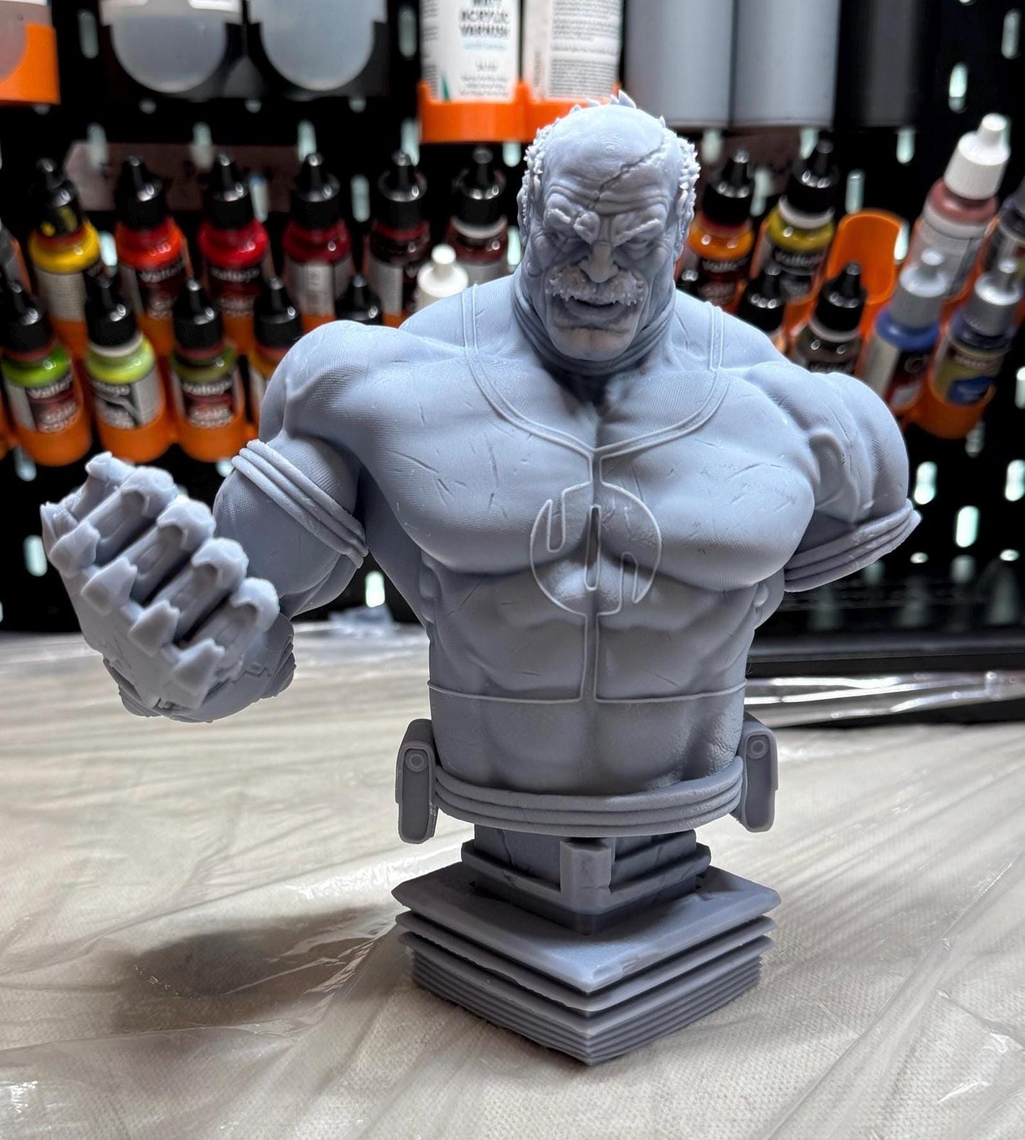Conquest Resin Bust Kit | Inspired by Invincible | Unpainted Fan Art Model | ZEZ Studio
